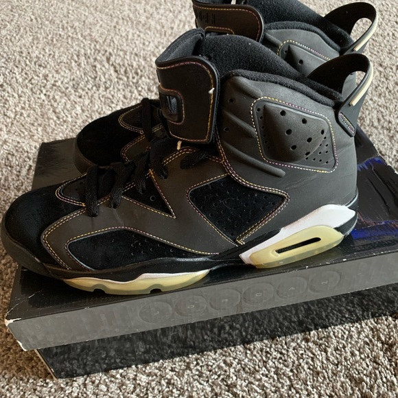 Air Jordan 6 (VI) Retro “Lakers” – Black/Purple/White - US size 9.5 - Picture 3 of 6